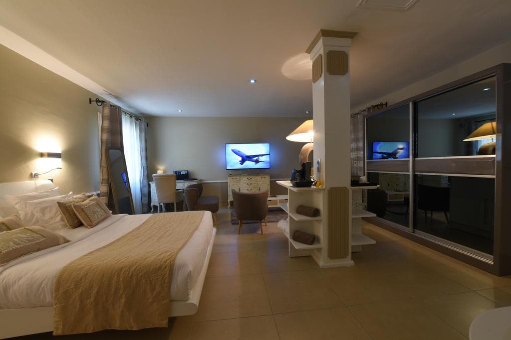 Suite Prestige : Hôtel Le Cilaos, Cirque de Cilaos : photo 6 sur 8